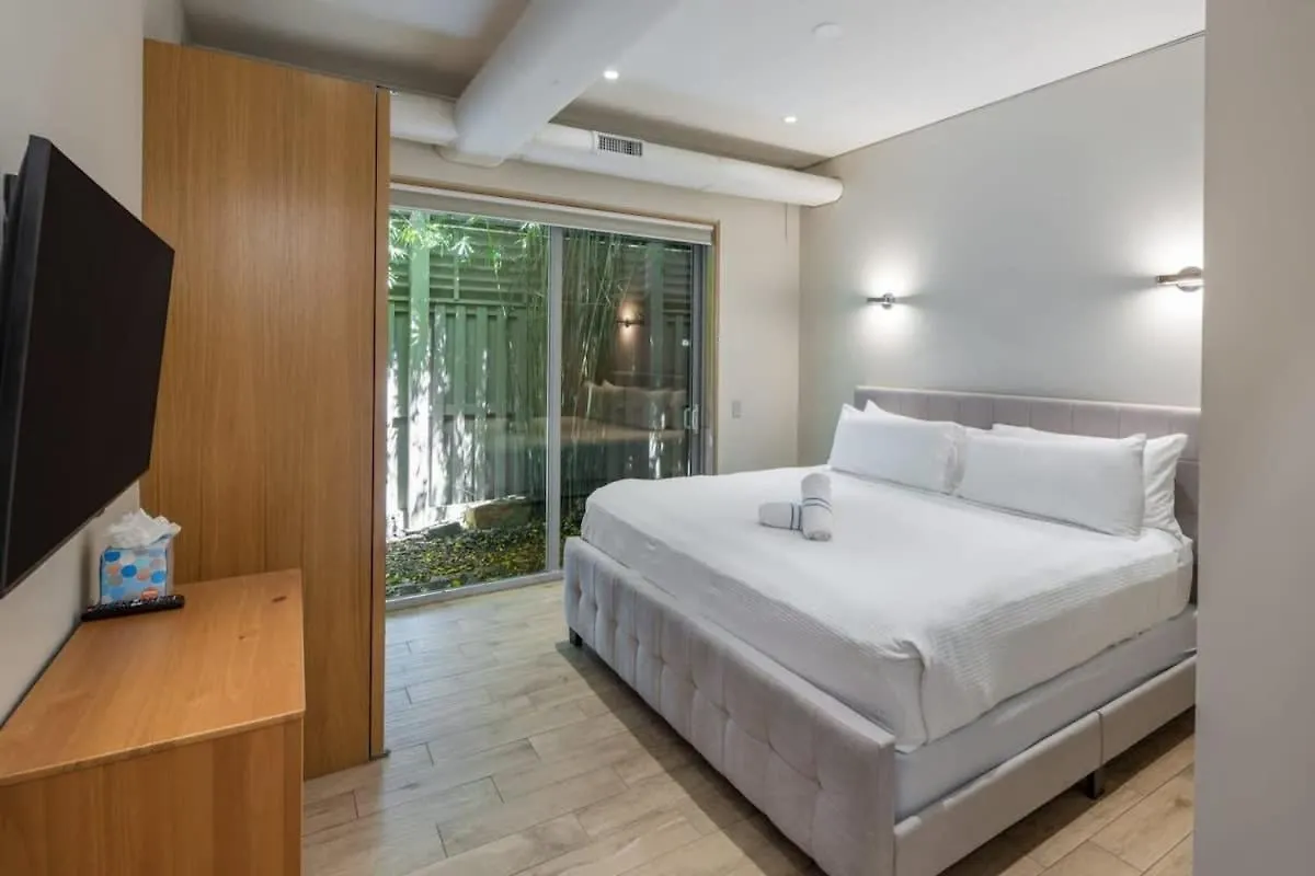 Contra House -Luxury Home With Pool Key West Holiday home